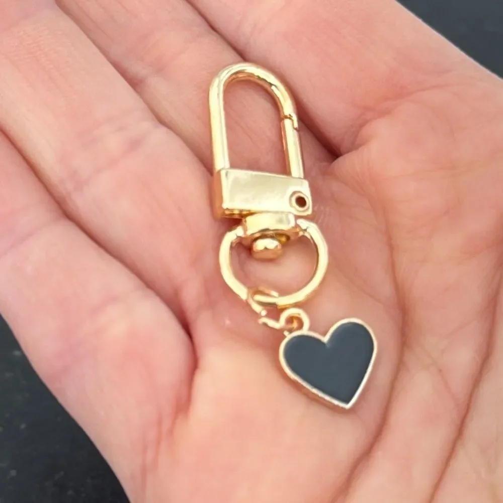 8 Heart Charm Keychain Gift Set for Valentine’s Day - Party Favors
